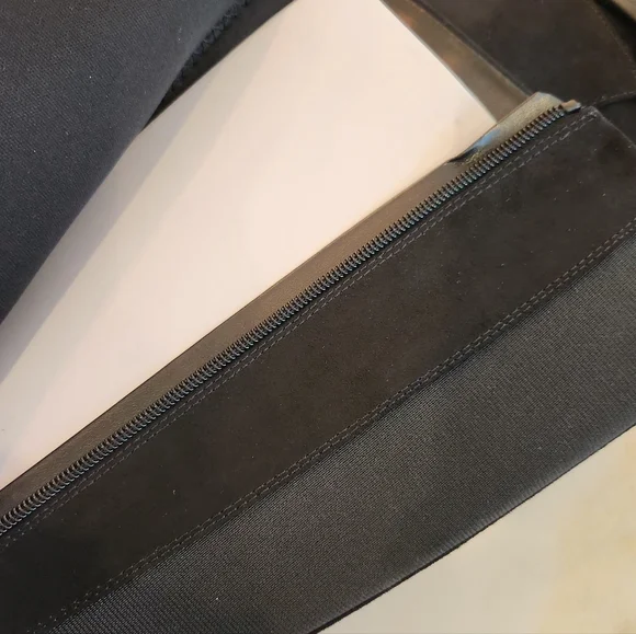 Black knee-high block heel boots! Barely worn. - Picture 5 of 15